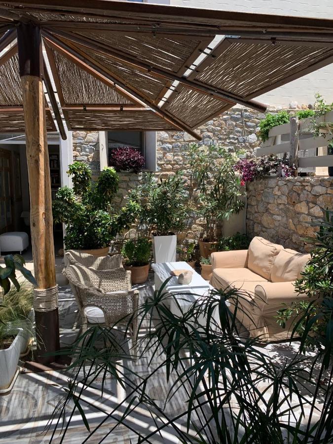 Speires Suites Irakleia  Exterior foto