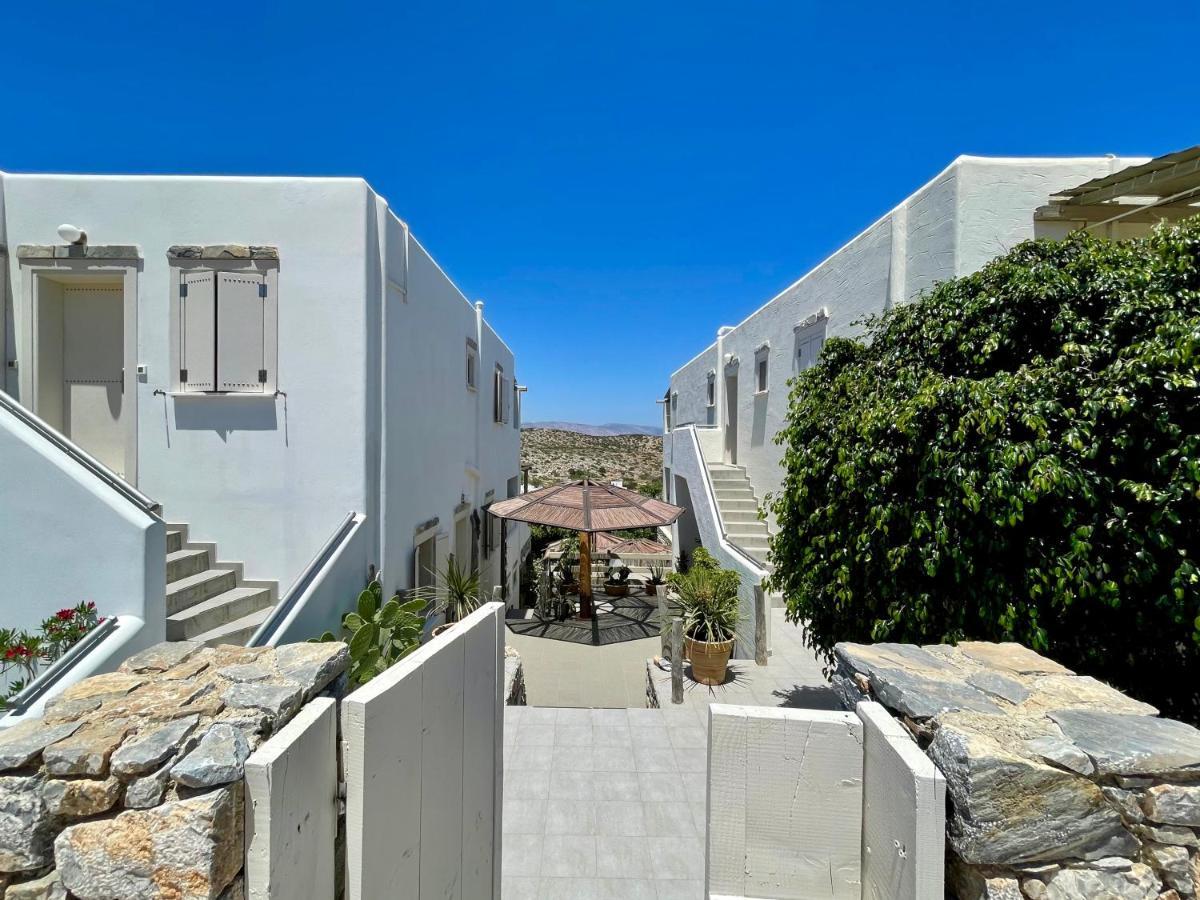 Speires Suites Irakleia  Exterior foto