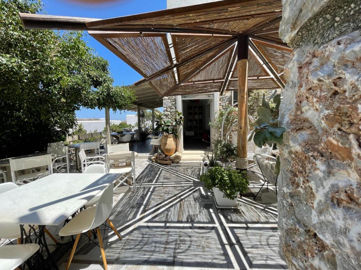 Speires Suites Irakleia  Exterior foto