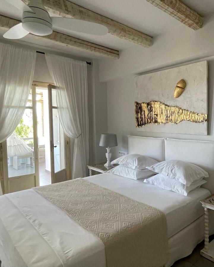 Speires Suites Irakleia  Exterior foto