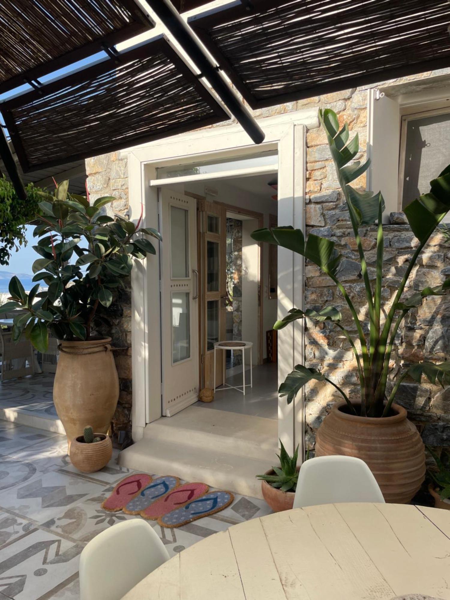 Speires Suites Irakleia  Exterior foto