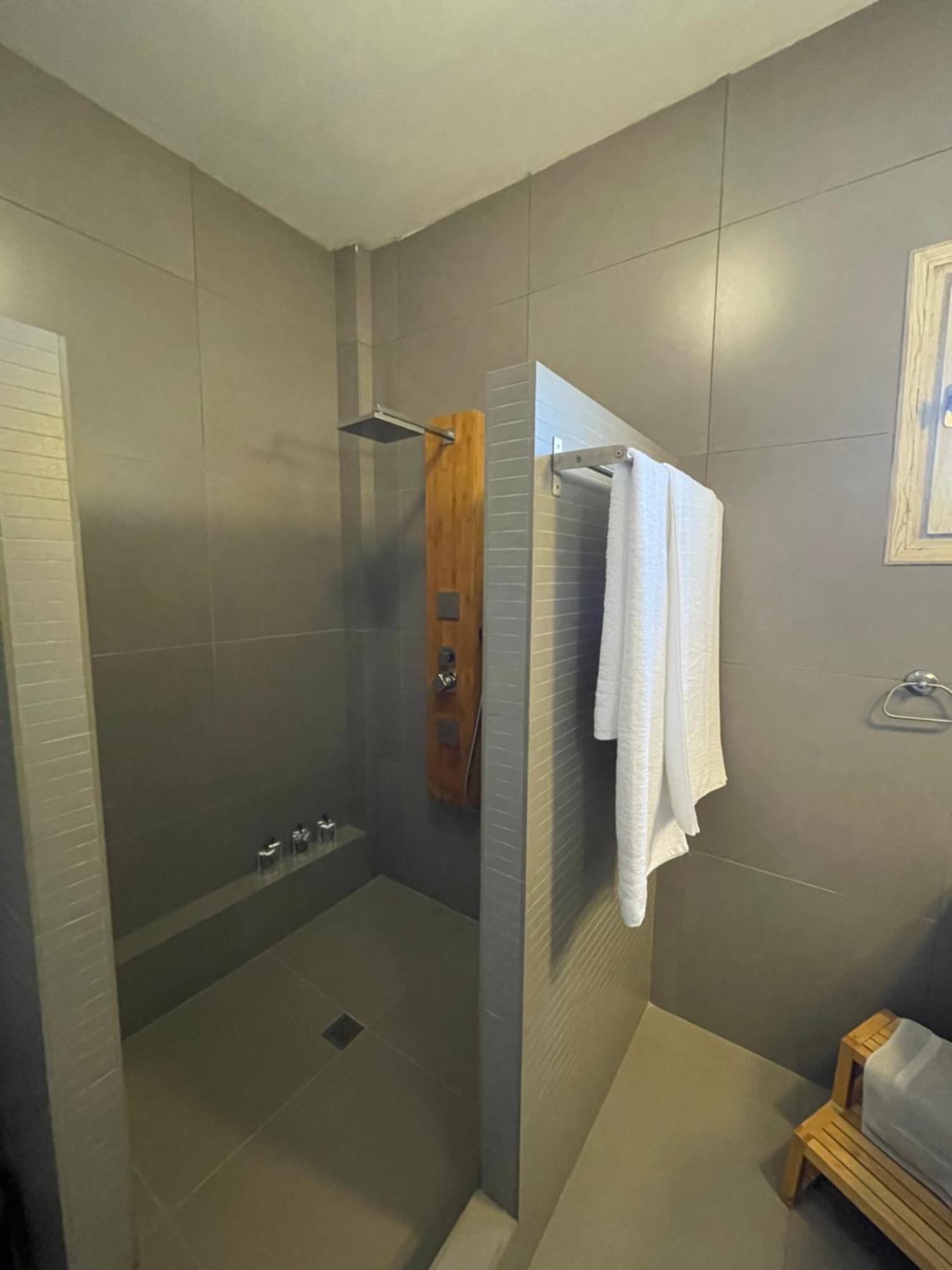 Speires Suites Irakleia  Exterior foto